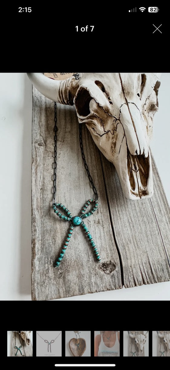 BR Bow Necklace