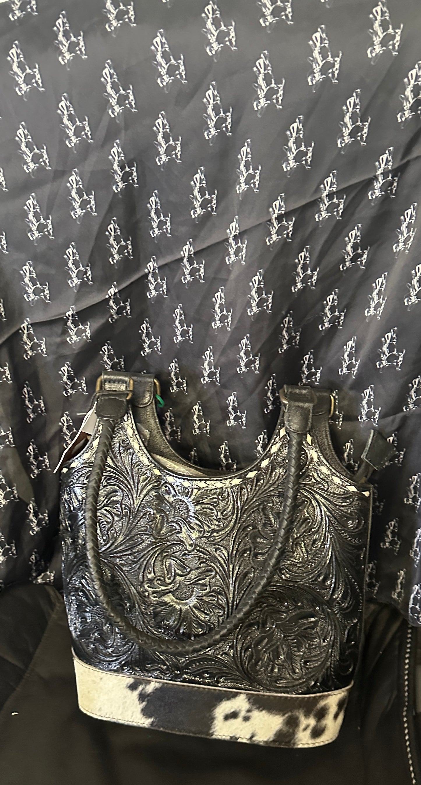WL Black and White Tool Hide Purse