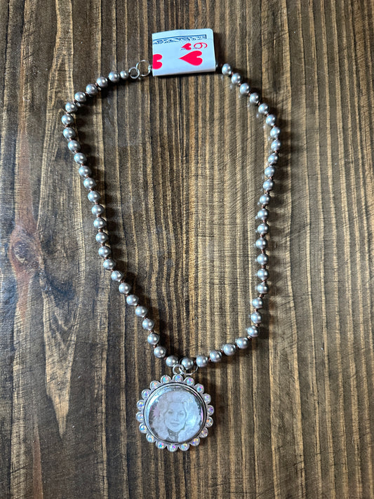 AG Dolly beaded necklace