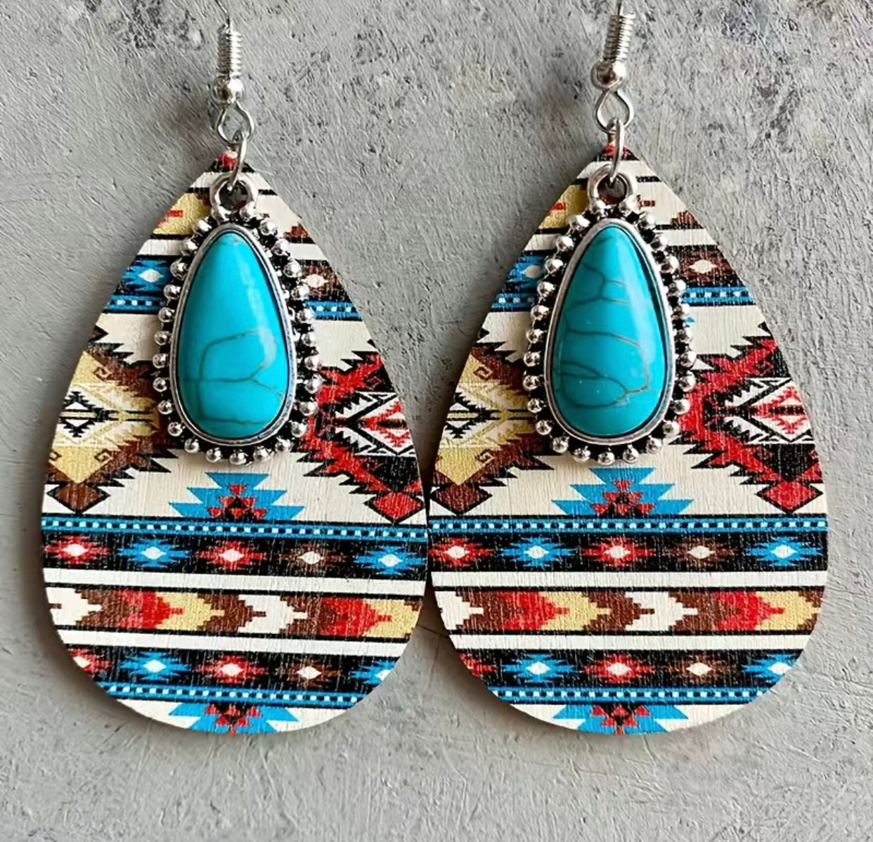 Teardrop earrings