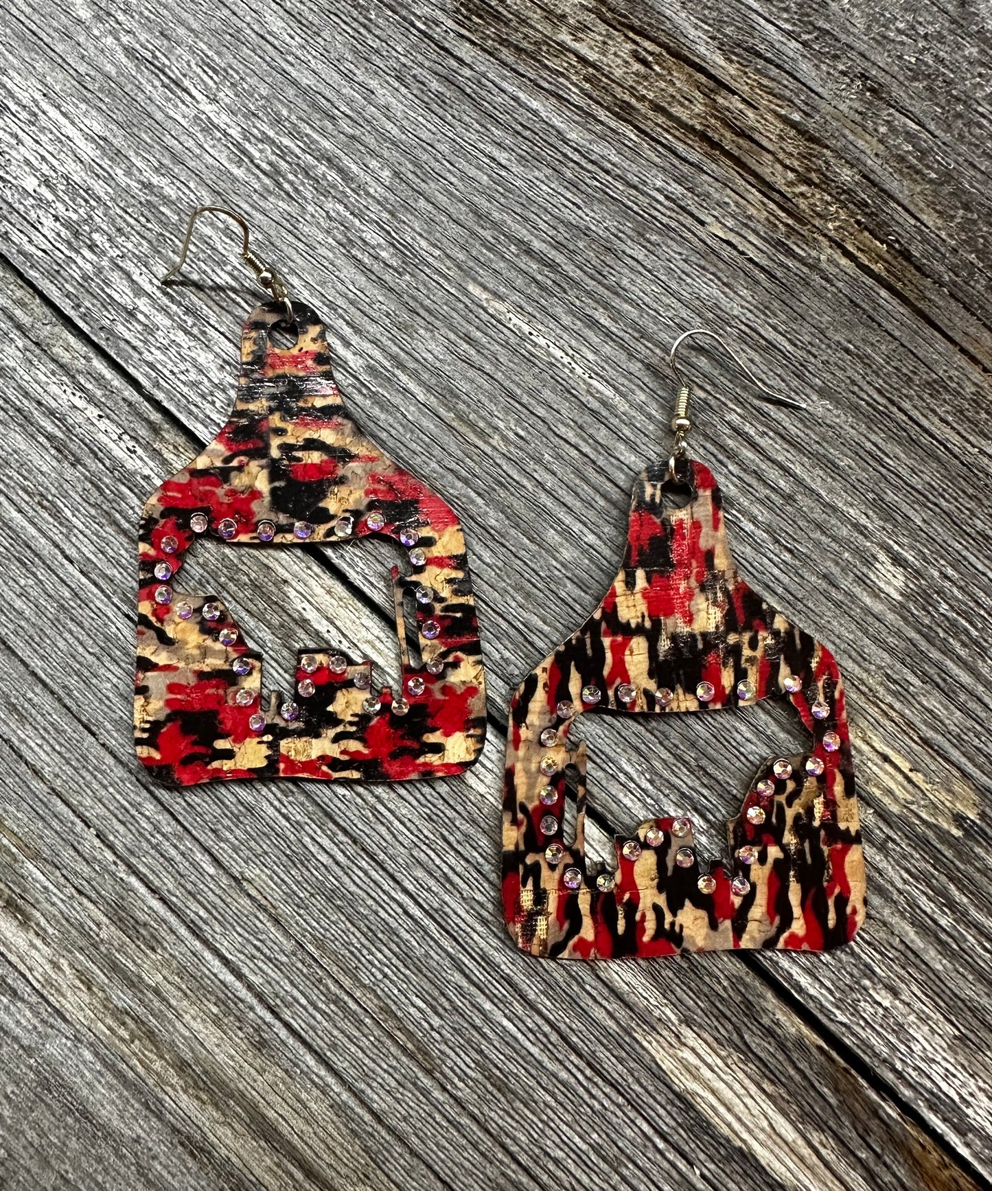 DANGLE EAR RINGS